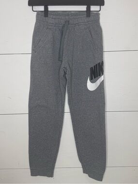Nike • Kids' Gray Logo Jogger Pants Size Medium
